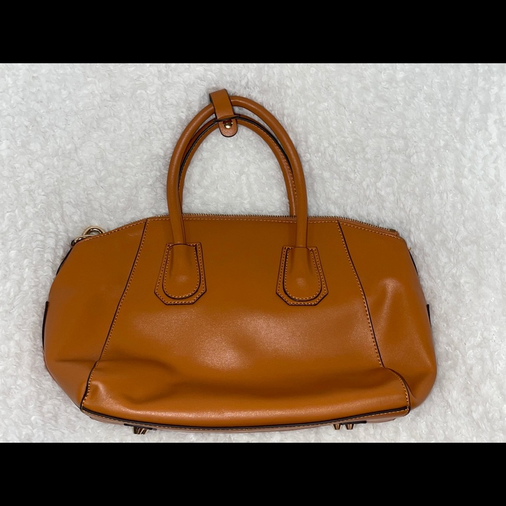 Tan Leather Puse